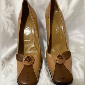 Vintage Y2K Tan/Brown Prada Chunky Heels with Rosettes